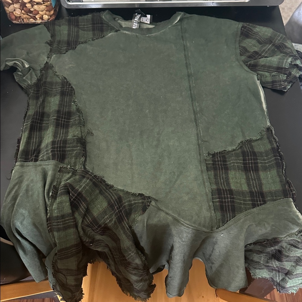 NWOT CURRENT MOOD PLAID DRESS Green Patchwork T-Shirt